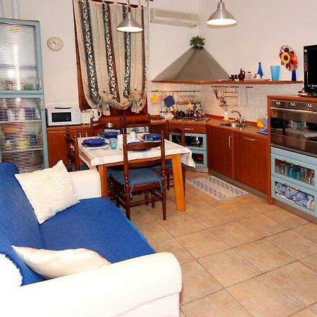 Casa Vacanza Lyudmyla Mestre Ngoại thất bức ảnh